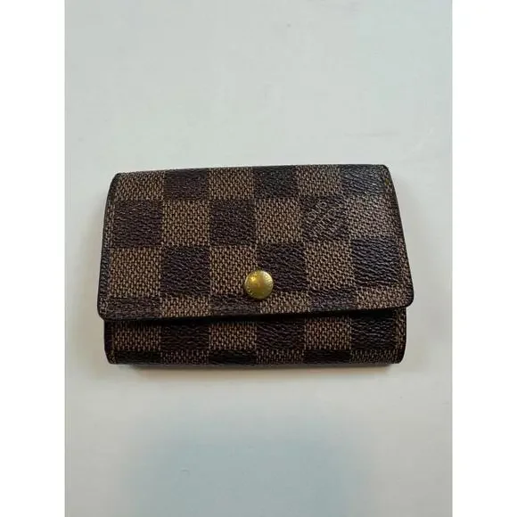 Louis Vuitton Keyholder - Picture 3 of 8